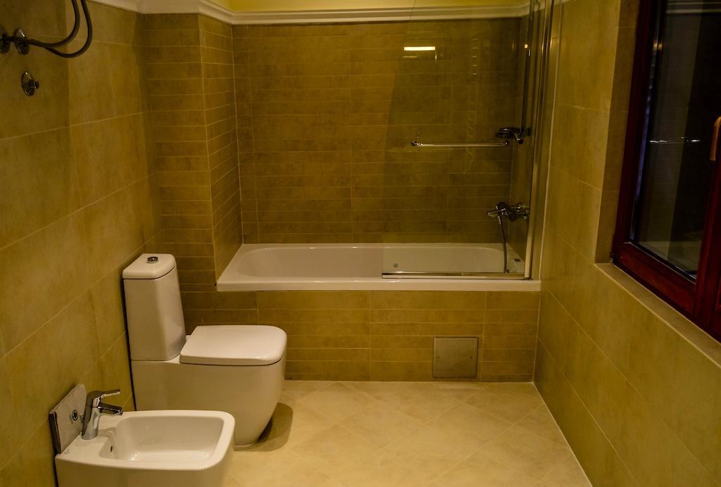 St.George Apartments Petrovac Екстер'єр фото